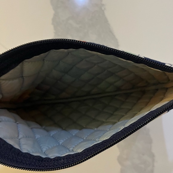 Vera Bradley Grand Traveler Paisley Toiletry Bag - Picture 4 of 4